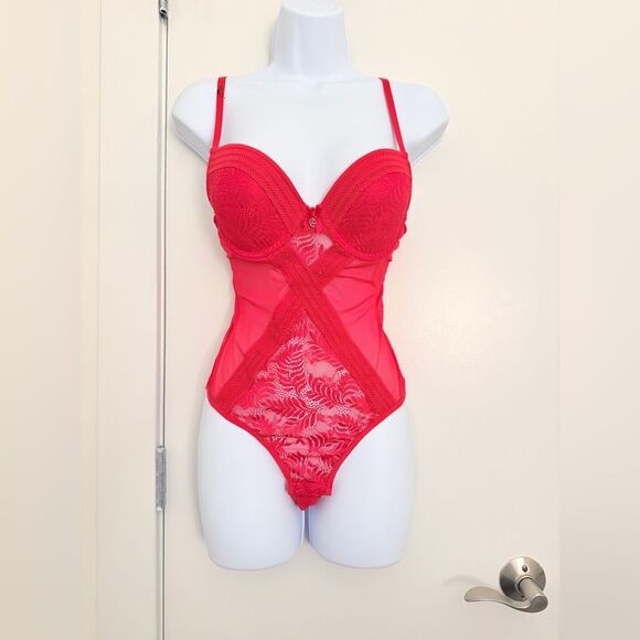 NWT Rachel Roy Red Lace Trim Floral Mesh Letter R 3 Crystal Charm Bow Bodysuit L - Picture 2 of 12
